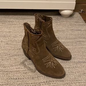 🍓Lucky Brand | suede embroidered cowboy western booties